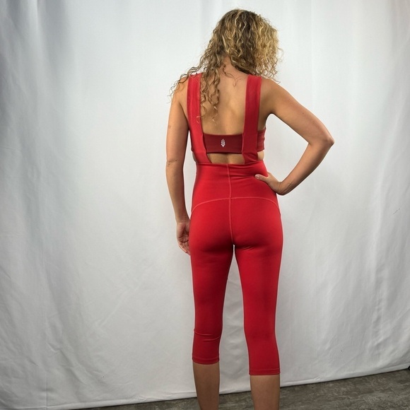 Free‎ People Movement Cut Out Cropped Exercise Jumpsuit in Red Size Small - Picture 4 of 11